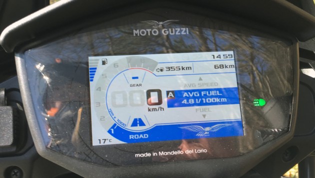 Moto Guzzi V85 TT: Great! Nevertheless, she is annoying ... 